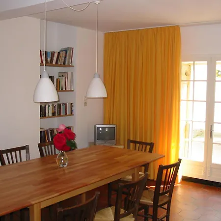 Tatil Evi Moulin D'ibure, Maison